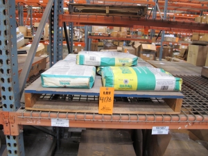 LOT TO INCLUDE: (6 25LB BAGS) FIX-IT-ALL PATCHING COMPOUND, (8) COUPLERS, TUBING TYPE, 3" IPS SIZE, SPLICE KIND, ALUM MATERIAL, WELDED CONNECTION, (4) COUPLERS, TUBING TYPE, 3" IPS SIZE, SPLICE KIND, ALUM MATERIAL, WELDED CONNECTION, (2) COVERS, 4" SIZE, STRAINER KIND, CS MATERIAL. LOADING & HANDLING FEE $15-4186